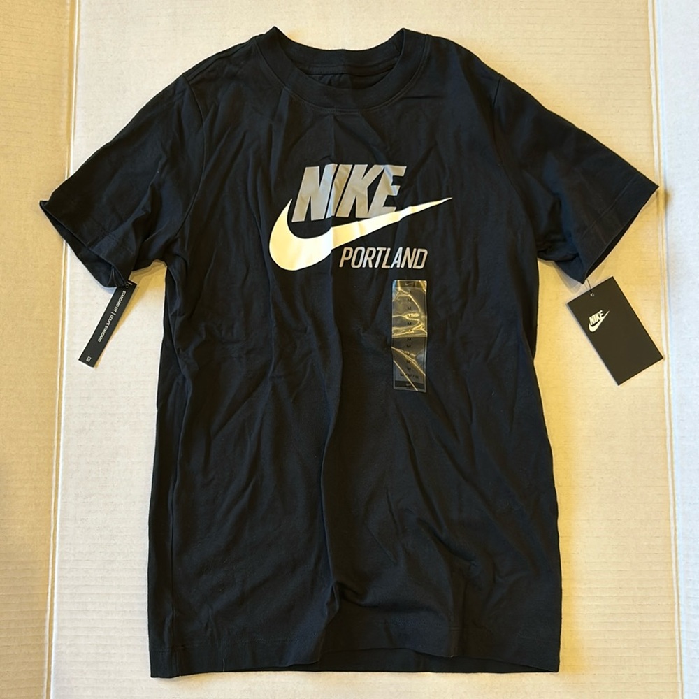 NWT Nike “Portland” T shirt size Medium Boys